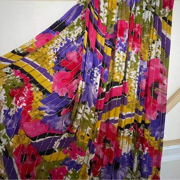 Vintage Judith Ann Creations Floral Silk Dress with Hand Sewn Sequins & Beading - Picture 6 of 13